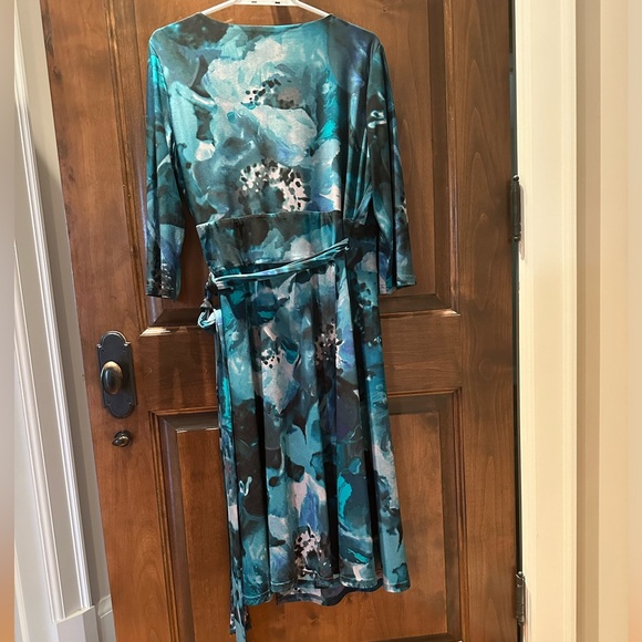 Jones New York Wrap Dress size 12 - Picture 2 of 5